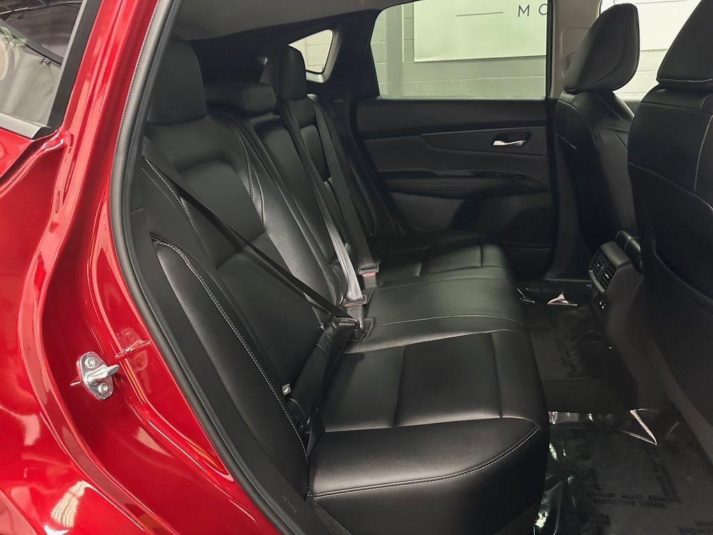 Used 2025 Nissan Murano SV AWD/4WD image 21