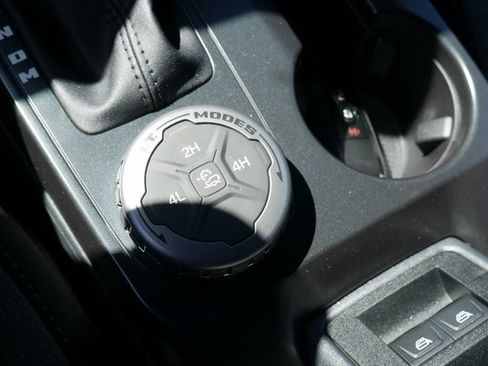 New 2025 Ford Bronco 4-Door image 19