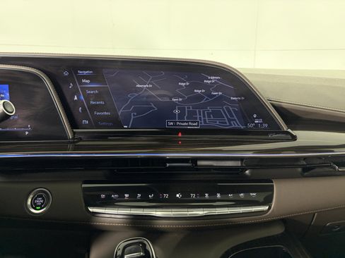 Certified 2024 Cadillac Escalade ESV Premium Luxury w/ Performance Package image 27