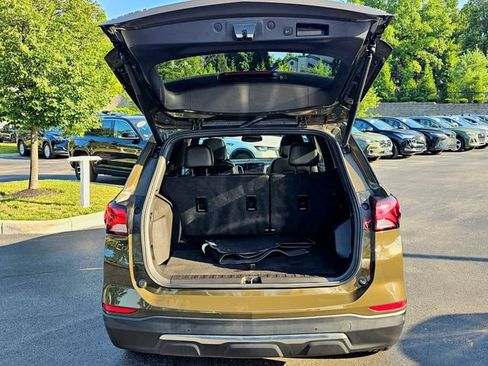 Used 2023 Chevrolet Equinox Premier FWD image 10