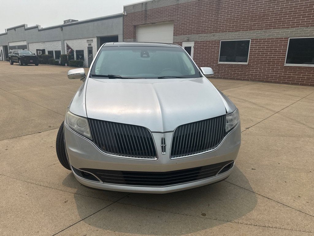 Used 2014 Lincoln MKT AWD w/ Equipment Group 201A image 2