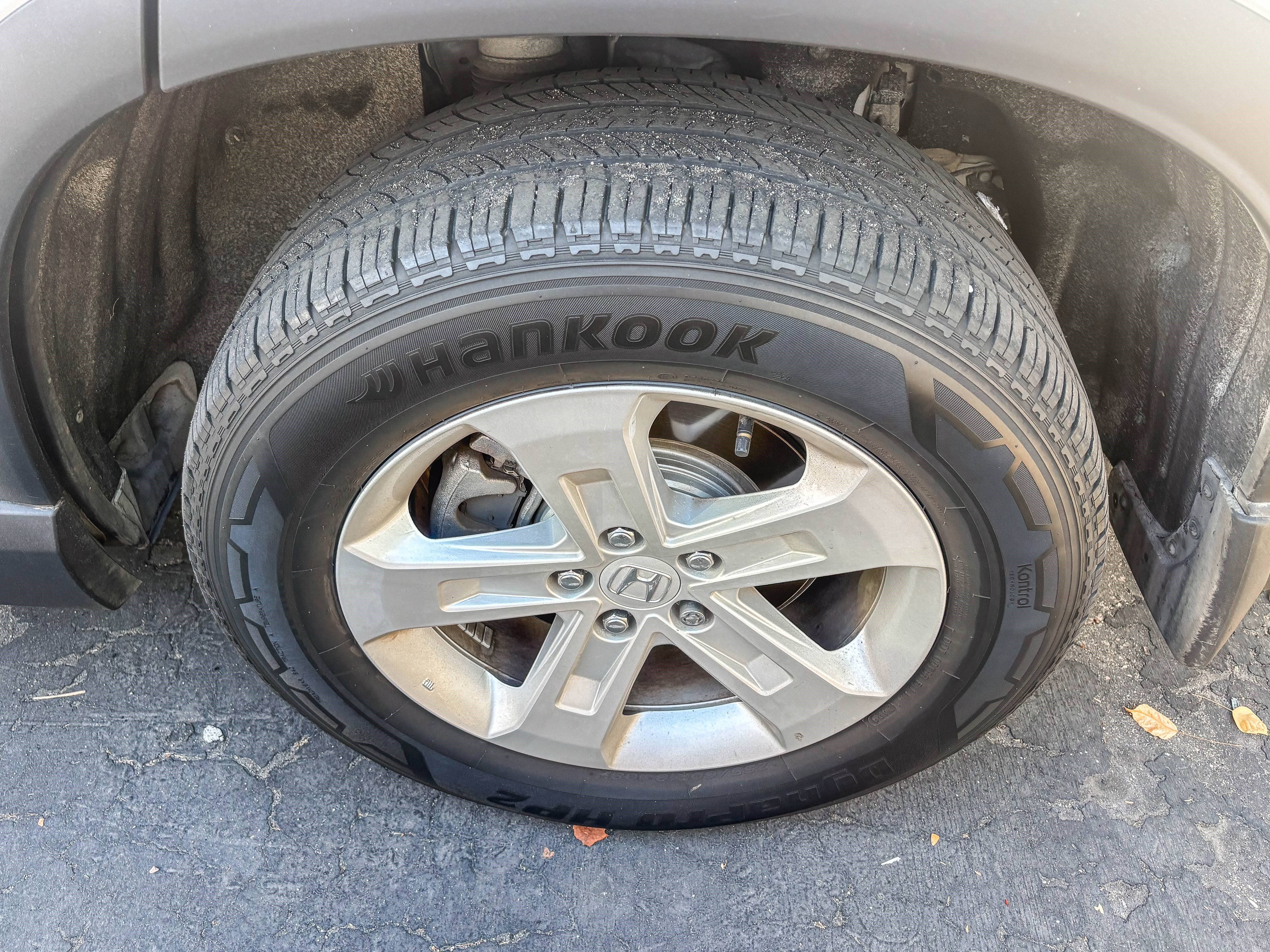 Certified 2024 Honda Pilot LX image 11