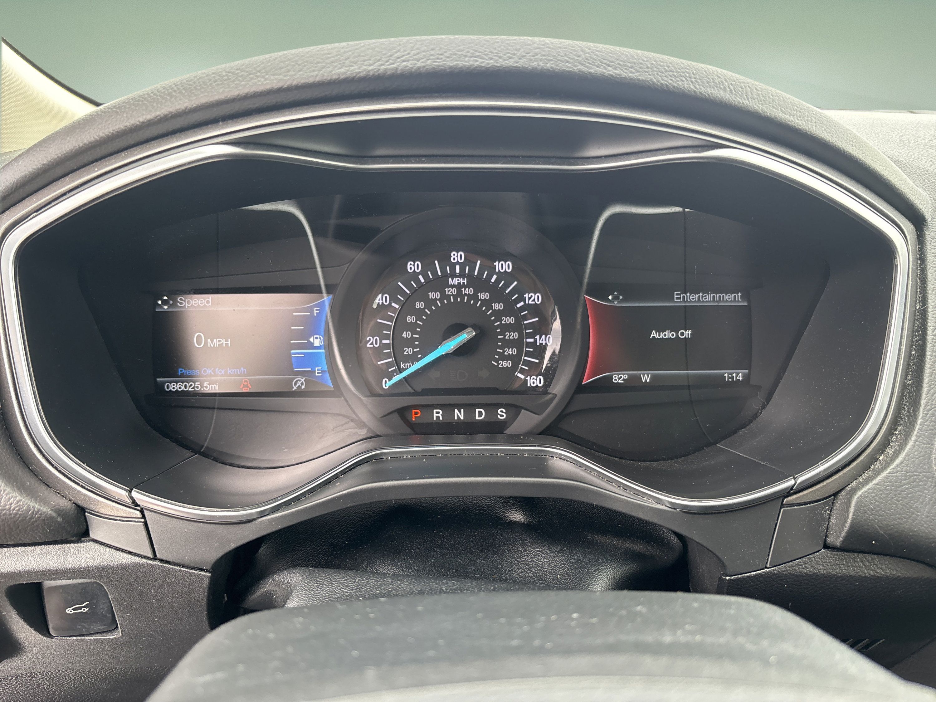 Used 2018 Ford Fusion SE w/ Fusion SE Technology Package FWD image 17