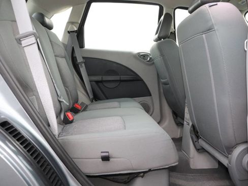 Used 2009 Chrysler PT Cruiser FWD image 27