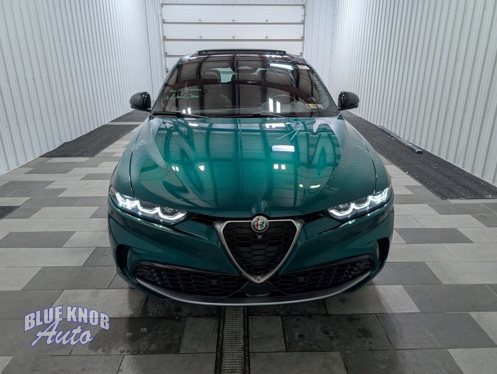 Used 2024 Alfa Romeo Tonale Ti w/ Active Assist Package AWD/4WD image 6