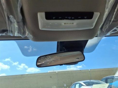 New 2025 Nissan Versa S image 27