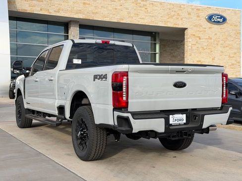 New 2026 Ford F250 Lariat w/ Black Appearance Package image 46
