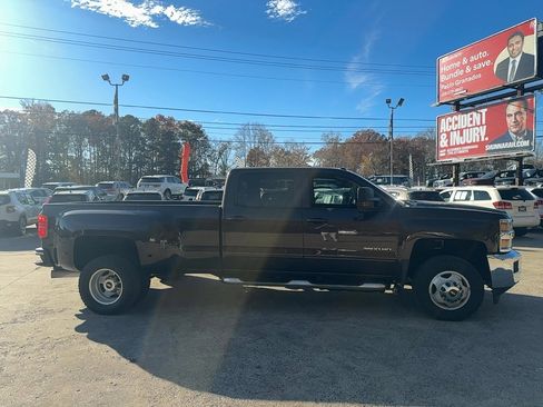 Used 2016 Chevrolet Silverado 3500 LT w/ LT Convenience Package image 4