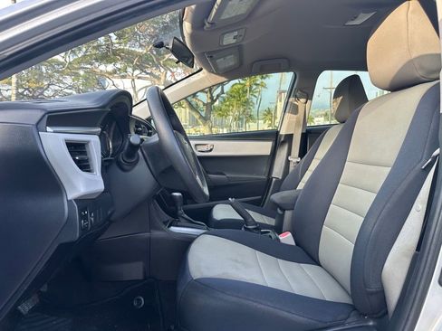 Used 2016 Toyota Corolla LE image 8