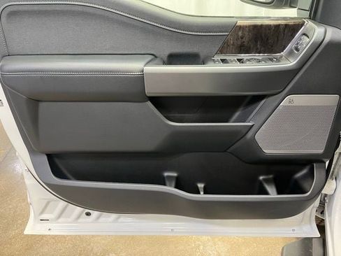 New 2026 Ford F350 Lariat w/ Lariat Premium Package image 13