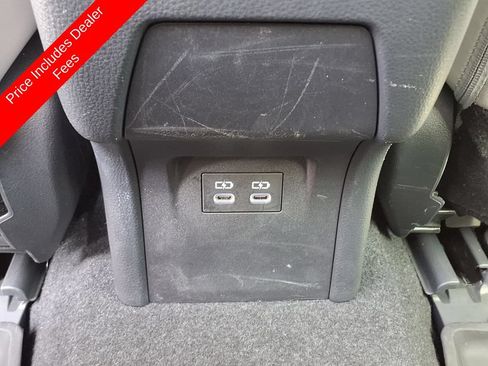 Used 2023 Toyota Prius XLE FWD image 15