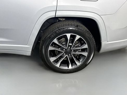 Used 2023 Jeep Grand Cherokee L Overland w/ Advanced Protech Group III AWD/4WD image 39