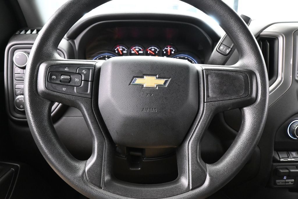 Used 2026 Chevrolet Silverado 3500 W/T AWD/4WD image 24