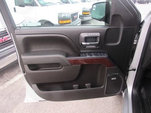 Used 2016 GMC Sierra 1500 SLT w/ SLT Premium Package AWD/4WD image 7