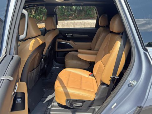 Used 2021 Kia Telluride SX w/ Towing Package FWD image 43