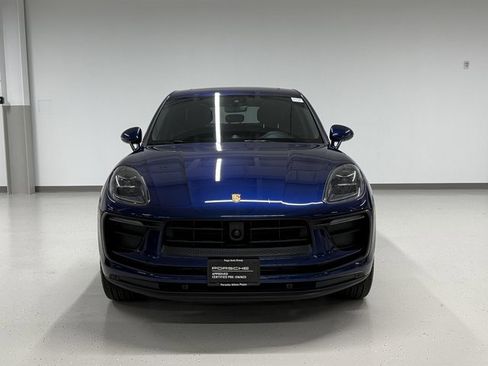 Certified 2024 Porsche Macan image 13