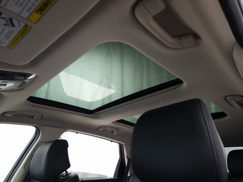 Used 2026 Genesis GV80 2.5T Select image 12