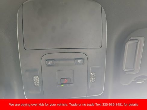Used 2025 Toyota Camry SE AWD/4WD image 23