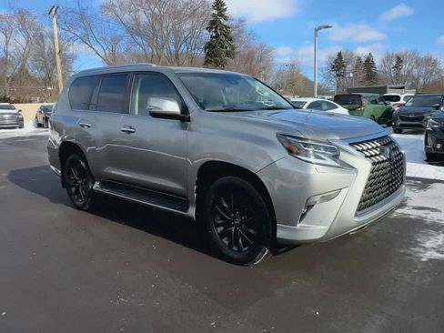 Used 2020 Lexus GX 460 Premium image 2