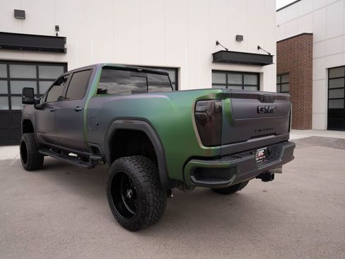Used 2024 GMC Sierra 3500 AT4 w/ Technology Package AWD/4WD image 6