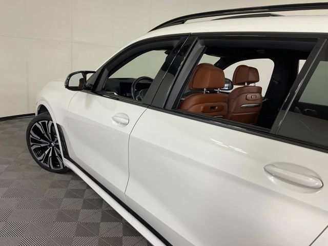 Used 2023 BMW X7 M60i w/ Executive Package AWD/4WD image 40