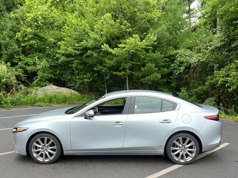 Used 2020 MAZDA MAZDA3 AWD Sedan w/ Select Package image 28