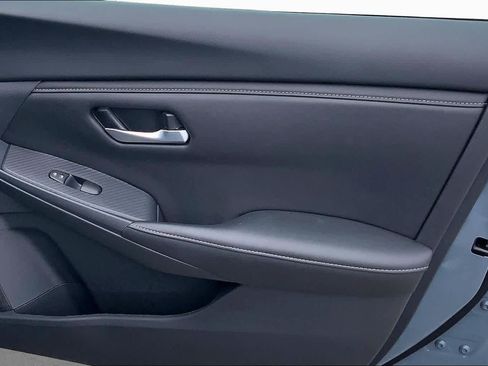 Used 2025 Nissan Sentra SV w/ All-Weather Package FWD image 22