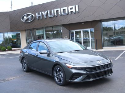 New 2025 Hyundai Elantra Limited