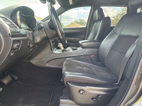 Used 2020 Jeep Grand Cherokee Altitude image 9