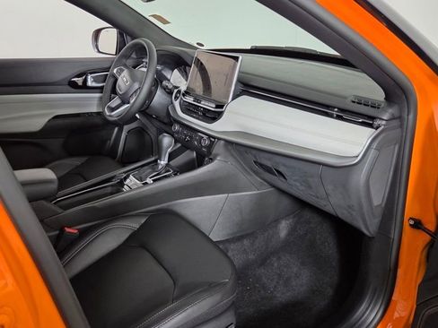 New 2026 Jeep Compass Limited image 33