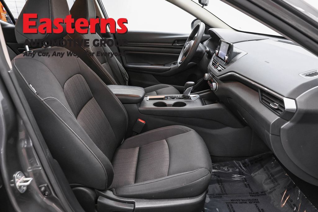 Used 2023 Nissan Altima 2.5 S FWD image 25