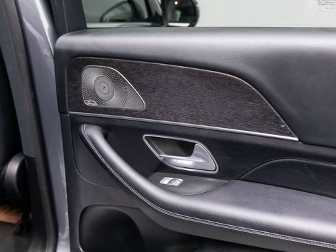 Used 2022 Mercedes-Benz GLE 350 4MATIC w/ Premium Package image 38