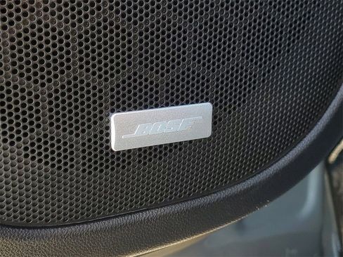 Used 2023 GMC Acadia SLT w/ Preferred Package image 20