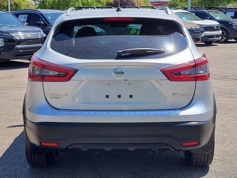Used 2022 Nissan Rogue Sport SL AWD/4WD image 8