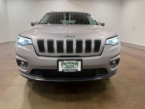 Used 2019 Jeep Cherokee Latitude w/ Comfort & Convenience Group AWD/4WD image 40