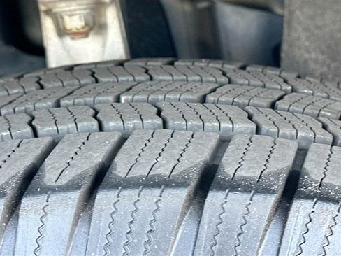 Used 2020 Jeep Grand Cherokee Limited image 34