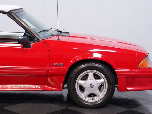 Used 1990 Ford Mustang GT image 27