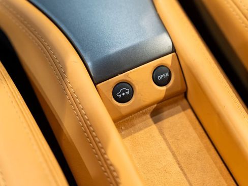 Used 2010 Ferrari 458 Italia Coupe RWD image 42