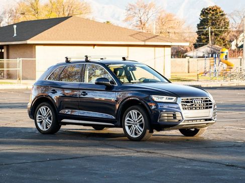 Used 2018 Audi Q5 2.0T Premium Plus w/ Premium Plus Package image 3