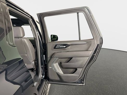 Used 2025 Chevrolet Tahoe RST w/ RST Capability Package image 25