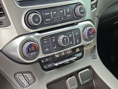 Used 2020 Chevrolet Tahoe LT w/ RST Edition AWD/4WD image 23