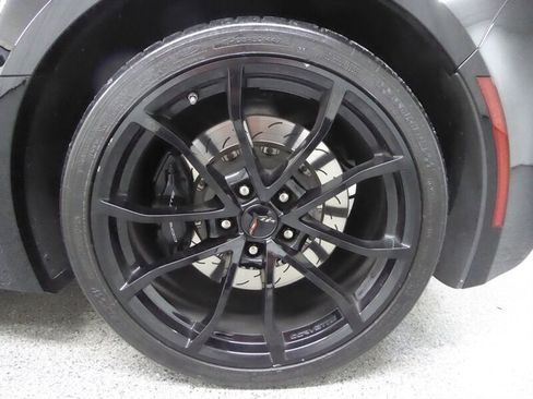 Used 2019 Chevrolet Corvette Grand Sport RWD image 34