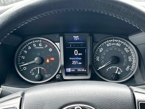 Certified 2023 Toyota Tacoma TRD Off-Road w/ Technology Package AWD/4WD image 51