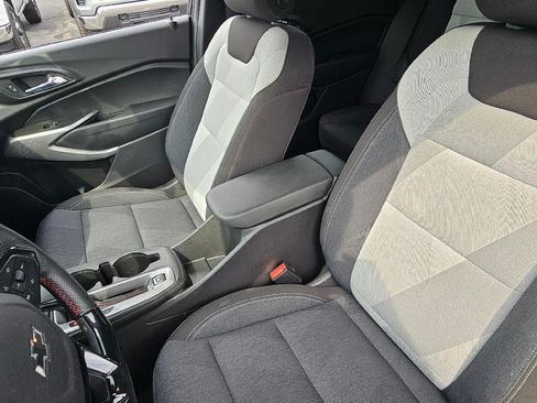 Used 2024 Chevrolet Trax RS w/ Driver Confidence Package FWD image 9
