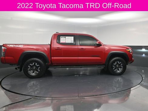 Used 2022 Toyota Tacoma TRD Off-Road w/ Technology Package image 4