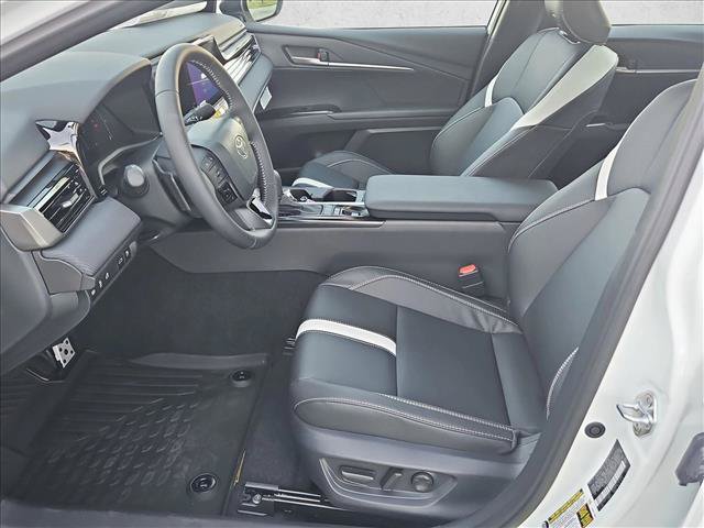 New 2026 Toyota Camry SE FWD image 4
