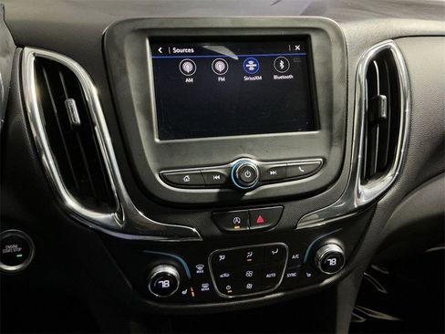 Used 2023 Chevrolet Equinox LT image 26
