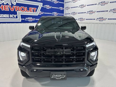 Used 2024 GMC Canyon Elevation w/ Elevation Premium Package AWD/4WD image 10