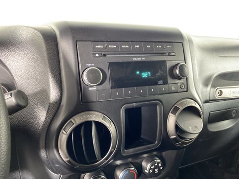 Used 2011 Jeep Wrangler Sport AWD/4WD image 26