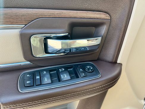 Used 2018 RAM 1500 Laramie w/ Convenience Group image 12